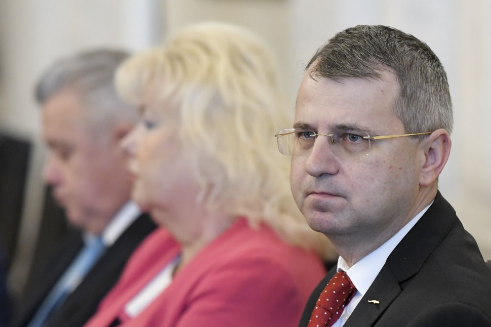 Secretarul general al Ministerului Energiei, demis după eroarea din Ordonanţa pe energie