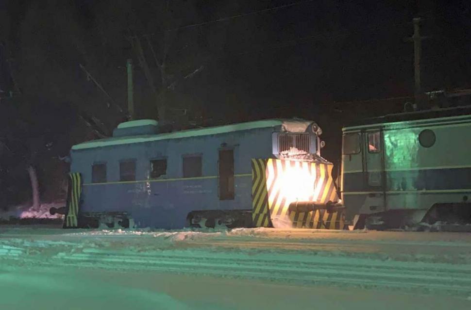 Explozie la un utilaj feroviar în Gara Lunca Ilvei, Bistriţa Năsăud. Trei bărbați au fost răniți 748187