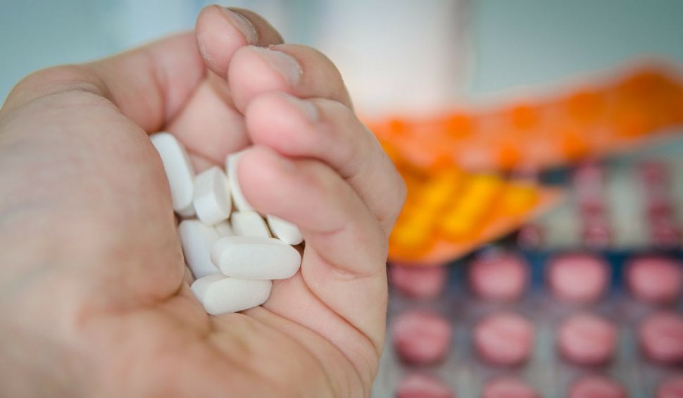 Pericolul administrării aspirinei înainte sau după vaccinarea împotriva COVID-19. Dr. Gabriel Tatu-Chiţoiu explică riscurile