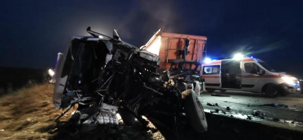 Accident cu 7 morţi, după un impact devastator la Sârca, în Iaşi. S-a deschis dosar penal în acest caz 748211