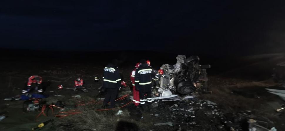 Accident cu 7 morţi, după un impact devastator la Sârca, în Iaşi. S-a deschis dosar penal în acest caz 748212