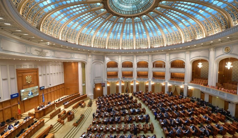 Apariție nouă în Parlamentul României. Partidul care își înființează grup la Camera Deputaților