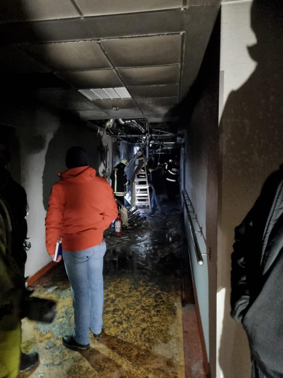 Primele imagini din interiorul Spitalului Suceava care a luat foc noaptea trecută 748685