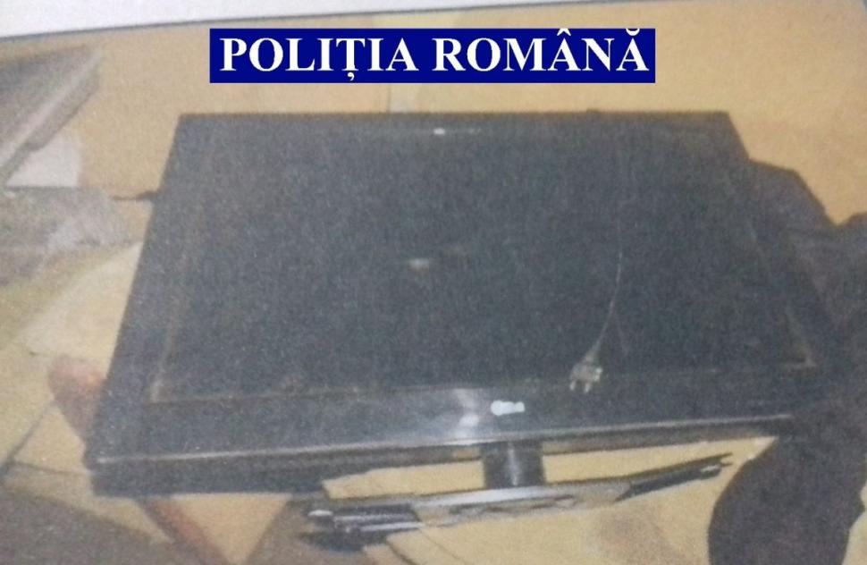 Patru persoane bănuite de furt calificat în Telorman, reţinute în urma reportajelor prezentate la Antena 3 748756