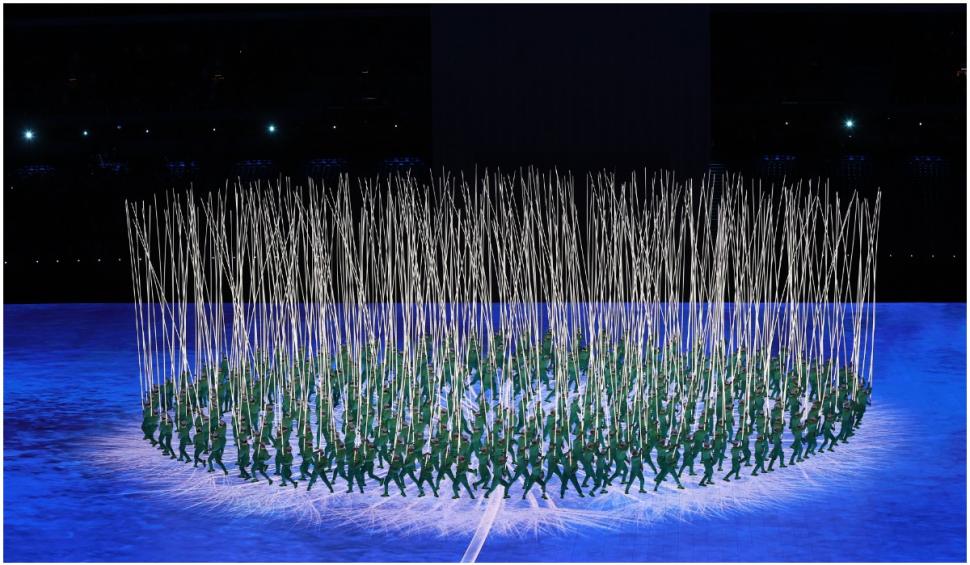 Președintele Chinei a deschis oficial Jocurile Olimpice de iarnă de la Beijing. Imagini impresionante de la ceremonie 749046