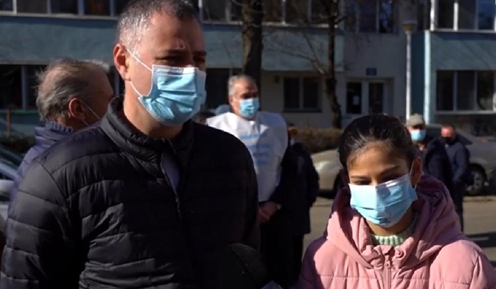 "Ne-am săturat să stăm în frig. Ni se îmbolnăvesc copiii la 16 grade" | Bucureştenii cer demiterea lui Nicuşor Dan 749230