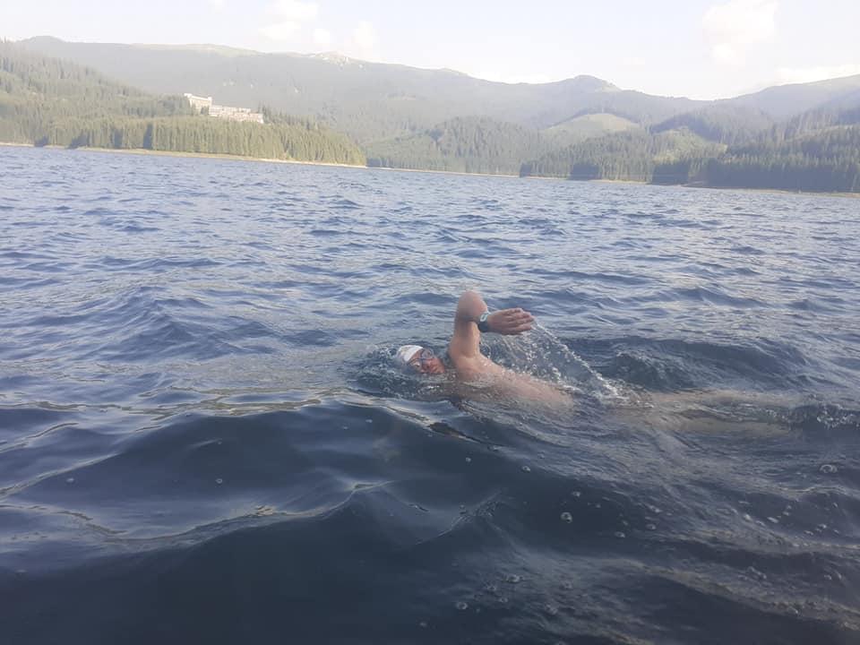 Povestea primului român care a câştigat titlul "Performanţa anului 2021" la înot în apele deschise: "Prin credinţă totul este posibil" 749201