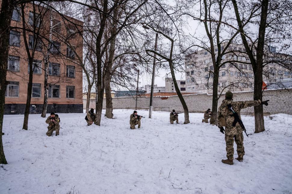 Antena 3, în direct, de pe linia frontului: "Este cea mai înfricoşătoare transmisiune pe care am făcut-o până acum" 749312