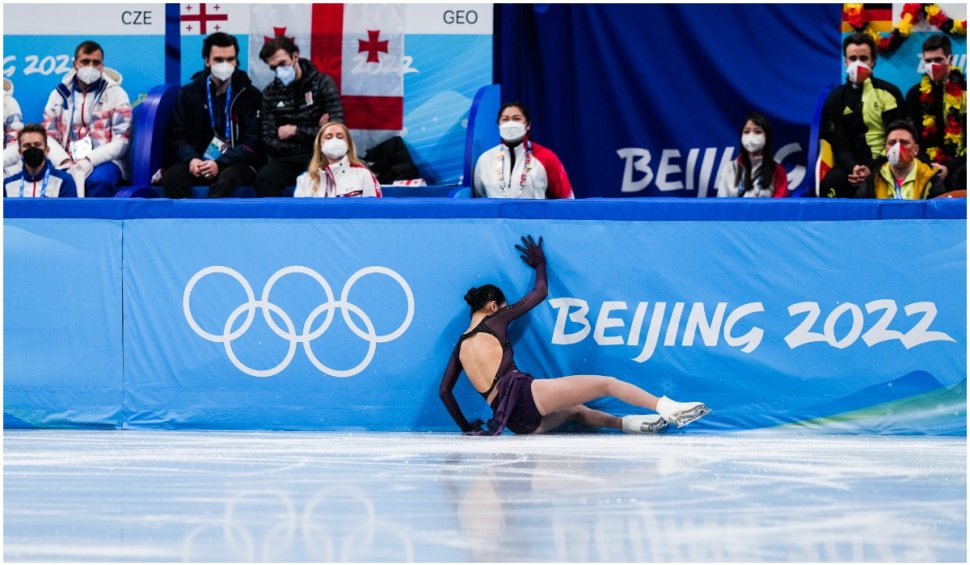 O patinatoare din China, născută în SUA, pusă la zid după ce a căzut în debutul la Olimpiadă