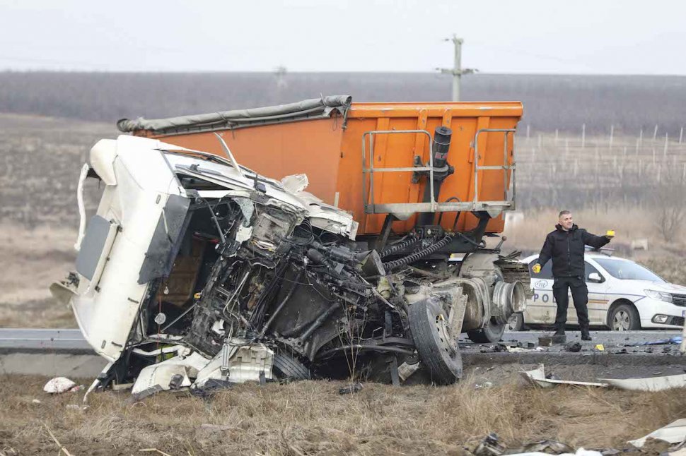 Şoferii de TIR, război deschis cu ISCTR după accidentul cu 7 morţi de la Iaşi: "I-aţi omorât, la propriu!"