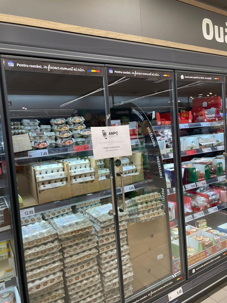 Alimente neconforme și mizerie, descoperite de inspectorii ANPC la magazine din Ilfov și București 749533