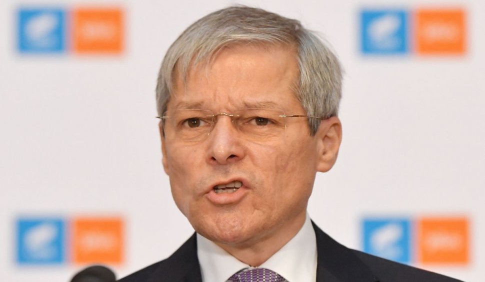 Programul lui Dacian Cioloș a fost respins de USR. Urmează sa anunțe, astăzi, dacă demisionează