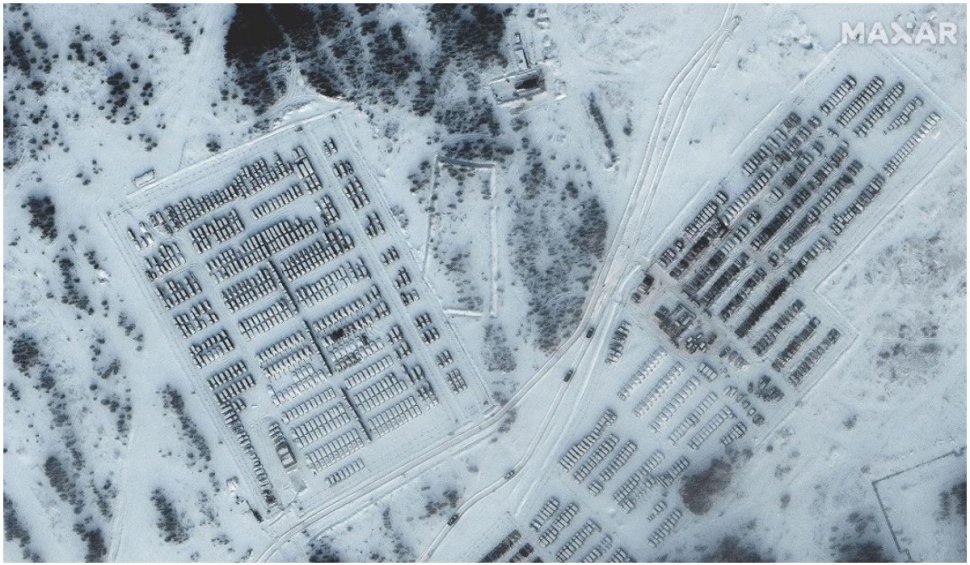Imaginile din satelit arată o accelerare a mișcării echipamentelor militare ale Rusiei către Ucraina