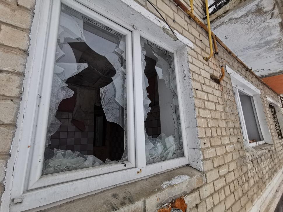 Antena 3, în direct de pe linia frontului | Mărturii cutremurătoare dintr-un oraş devastat de război: "Se trage încontinuu. De 8 ani stau fără geamuri în casă" 749541