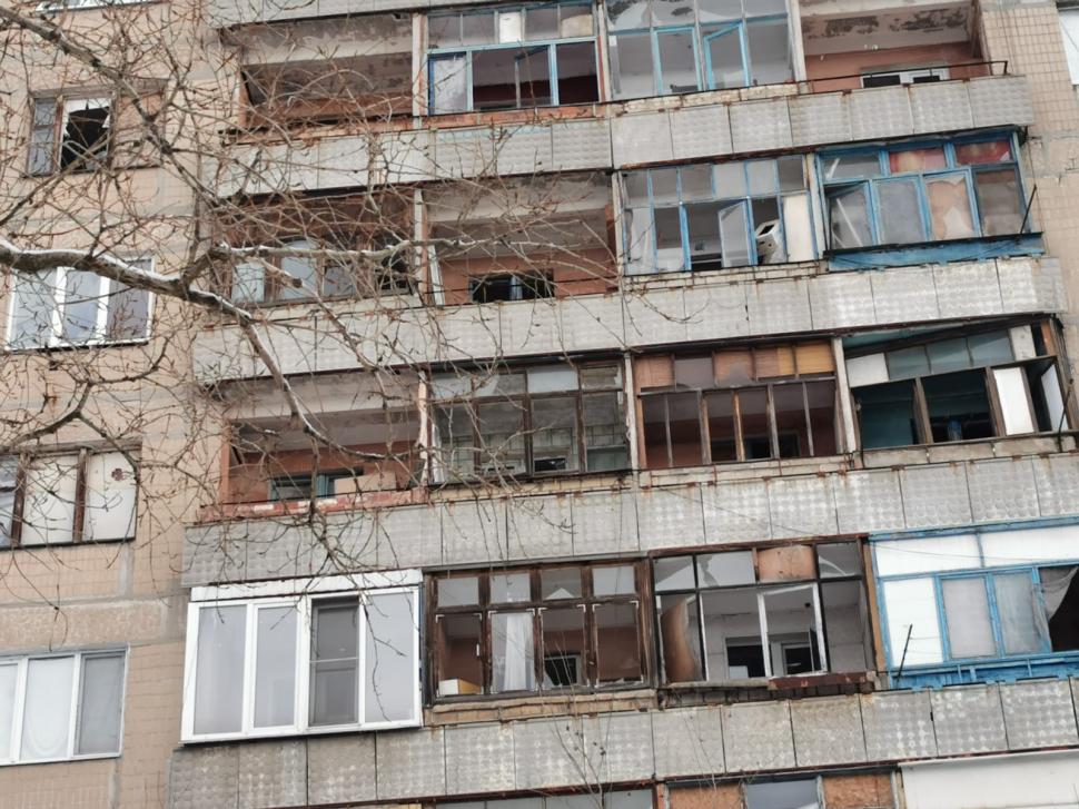 Antena 3, în direct de pe linia frontului | Mărturii cutremurătoare dintr-un oraş devastat de război: "Se trage încontinuu. De 8 ani stau fără geamuri în casă" 749546