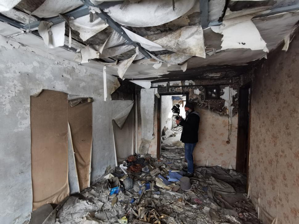 Antena 3, în direct de pe linia frontului | Mărturii cutremurătoare dintr-un oraş devastat de război: "Se trage încontinuu. De 8 ani stau fără geamuri în casă" 749554