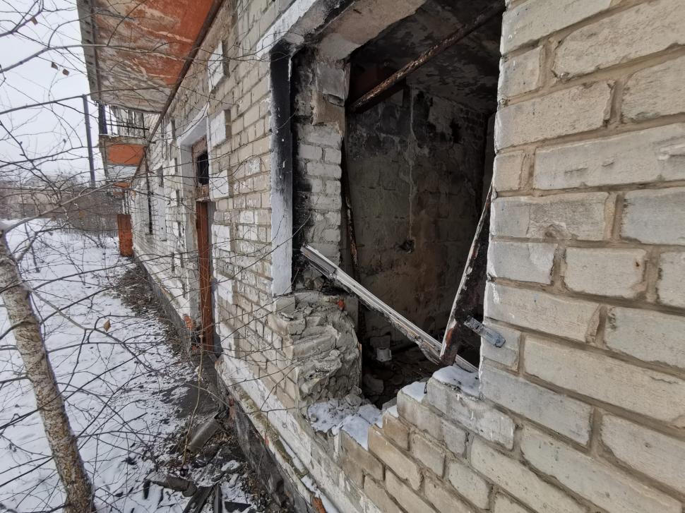 Antena 3, în direct de pe linia frontului | Mărturii cutremurătoare dintr-un oraş devastat de război: "Se trage încontinuu. De 8 ani stau fără geamuri în casă" 749560