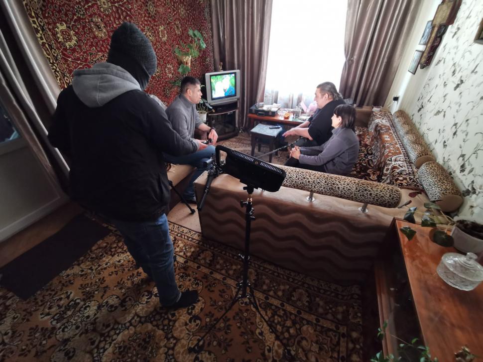 Antena 3, în direct de pe linia frontului | Mărturii cutremurătoare dintr-un oraş devastat de război: "Se trage încontinuu. De 8 ani stau fără geamuri în casă" 749561