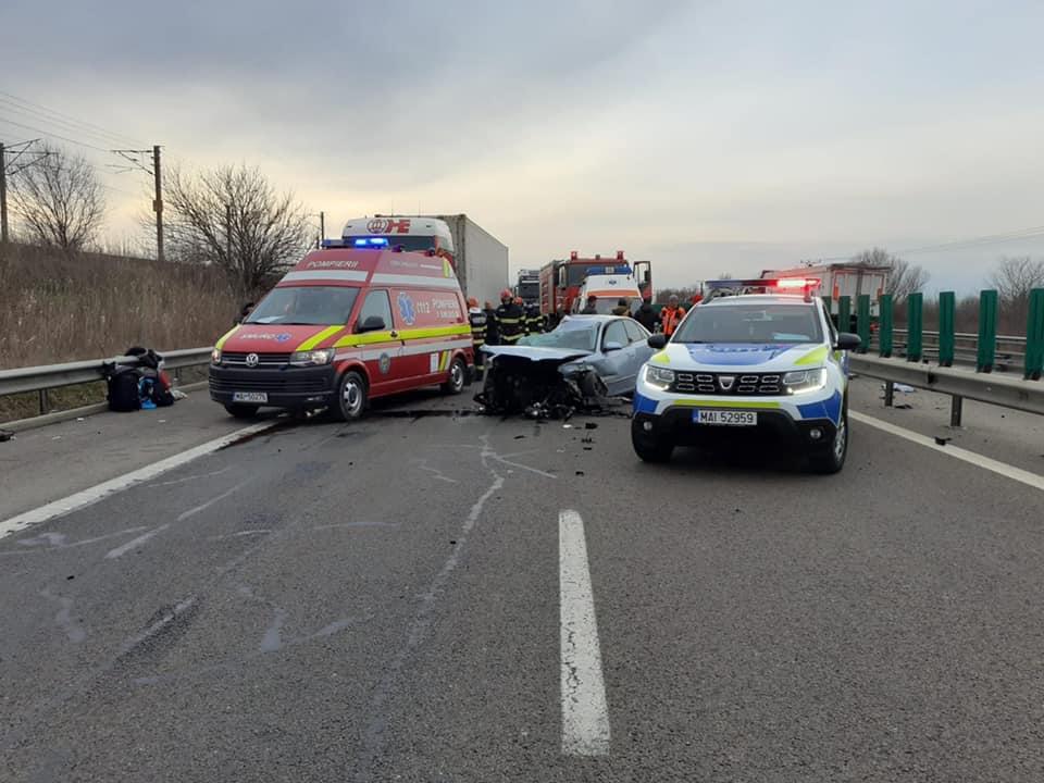 Trafic blocat pe A2 București-Constanța în urma unui accident. A fost solicitat elicopterul SMURD 749501