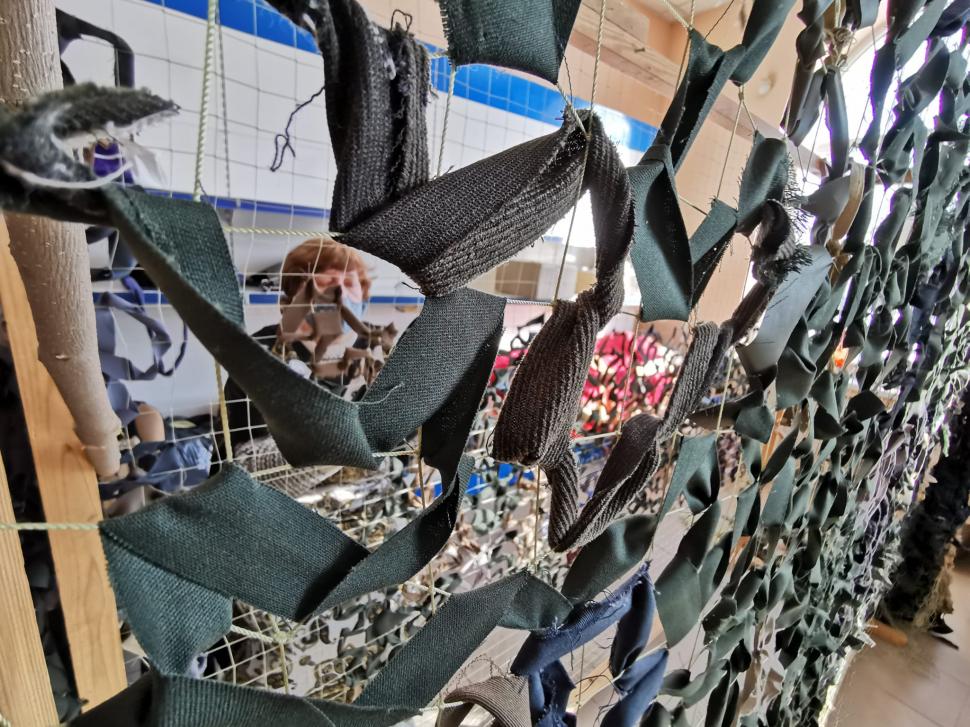 Antena 3, în direct de pe linia frontului | Bunicile războinice din Ucraina, sprijin pentru militarii care luptă cu separatiștii pro-ruşi: "Aici am copii, nepoţi, trebuie să-i apăr" 749831