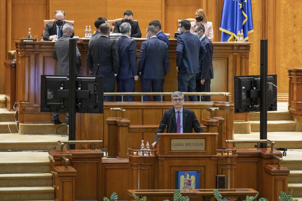 Parchetul General a deschis dosar penal pe numele lui George Simion, după ce l-a agresat pe ministrul Popescu 749712