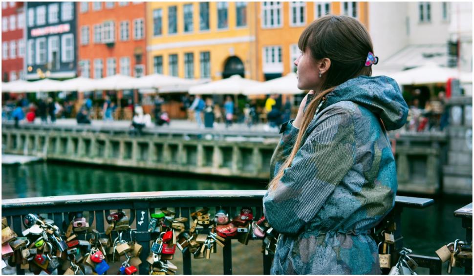 Cum a renunţat Danemarca la toate restricţiile legate de pandemie