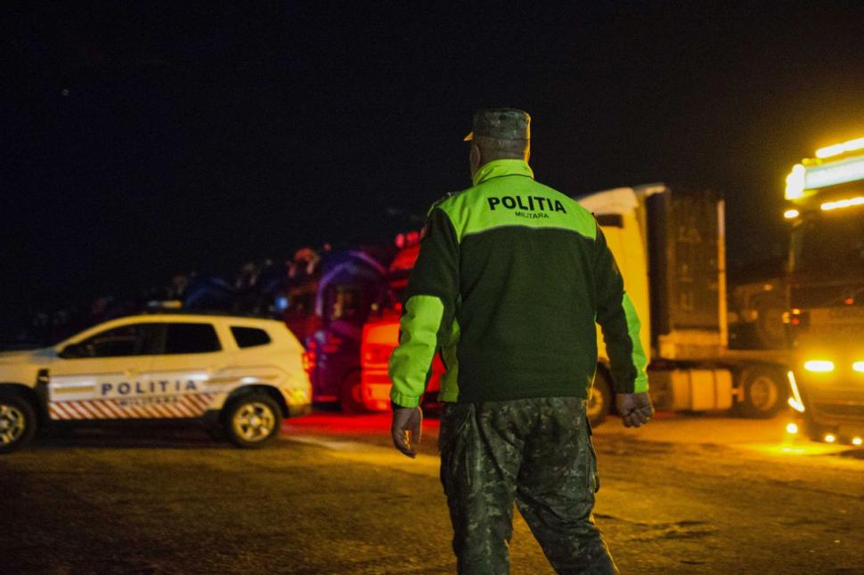 Primele imagini cu blindatele americane Stryker în România  750129