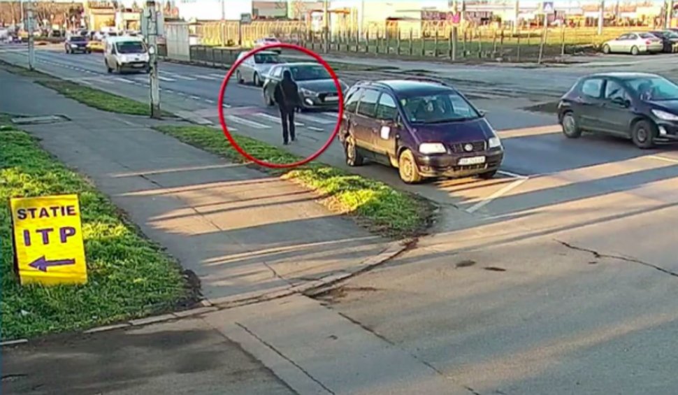 Bărbat spulberat pe trecerea de pietoni, de o tânără șoferiță, în Timișoara. Camerele din zonă au surprins accidentul