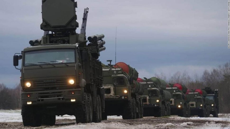 NATO se mobilizează pe flancul estic, Rusia - în Marea Neagră | Premierul polonez: ”Rusia încearcă să distrugă NATO”