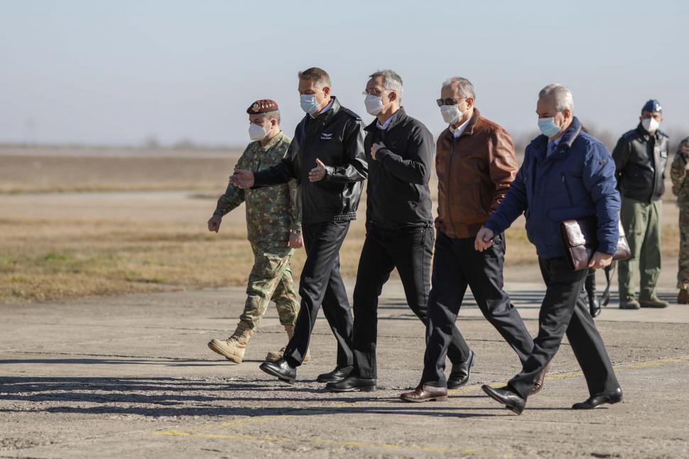Klaus Iohannis, către şeful NATO: "Traversăm cea mai gravă criză de după căderea Cortinei de Fier. Prezența dvs dă dovadă de solidaritate" 750439