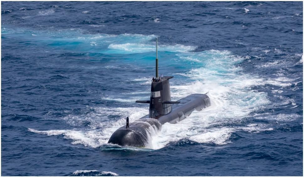 Rusia a alungat un submarin american din apele rusești