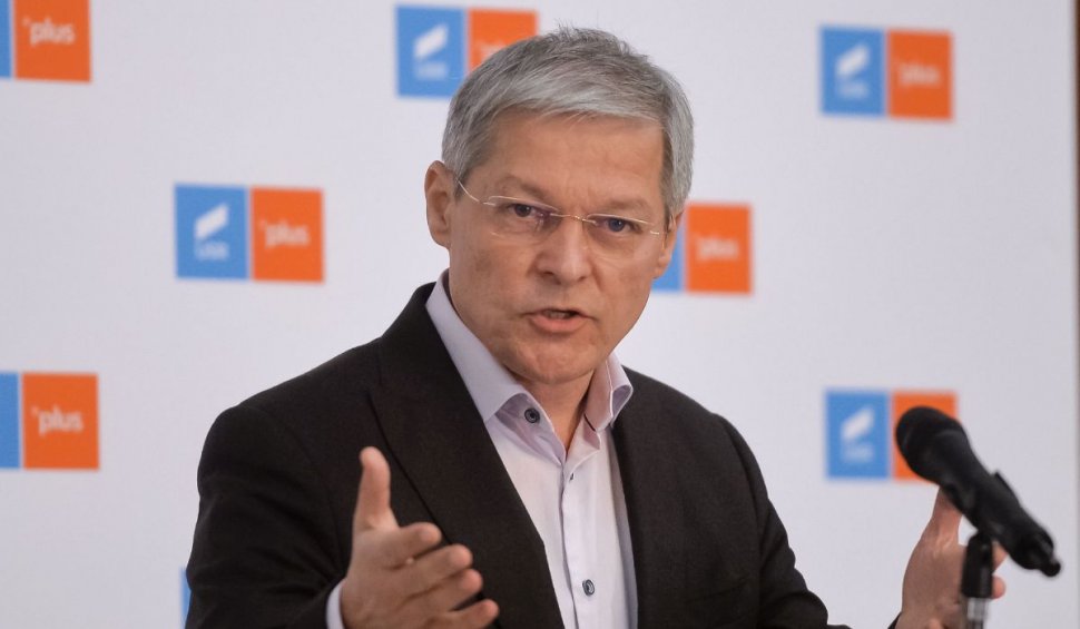 Politicianul care acuză că a făcut preinfarct din cauza unui conflict cu Dacian Cioloș