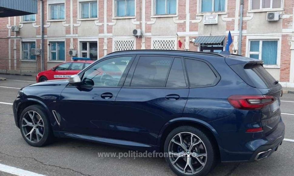 Un român a închiriat un BMW de 90.000€ de la un prieten din Italia şi a rămas fără maşină în vama Albiţa 751078