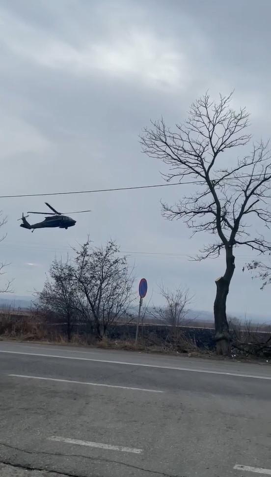 Militari americani, misiune la granița României cu Ucraina. Un elicopter Black Hawk a preluat mai mulți soldați, lângă Siret 751269