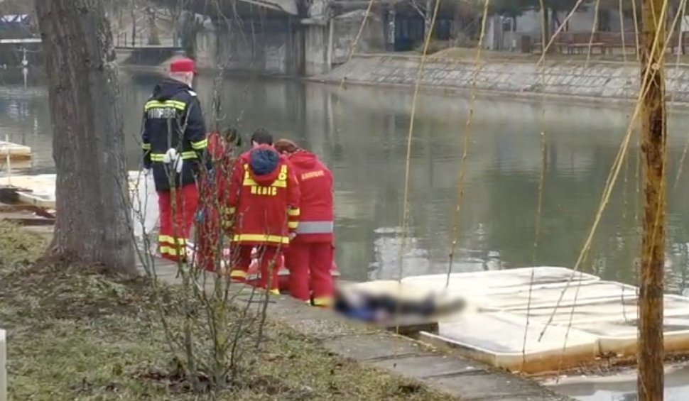 Cadavrul unui bărbat a fost găsit plutind pe râul Bega, în Timișoara