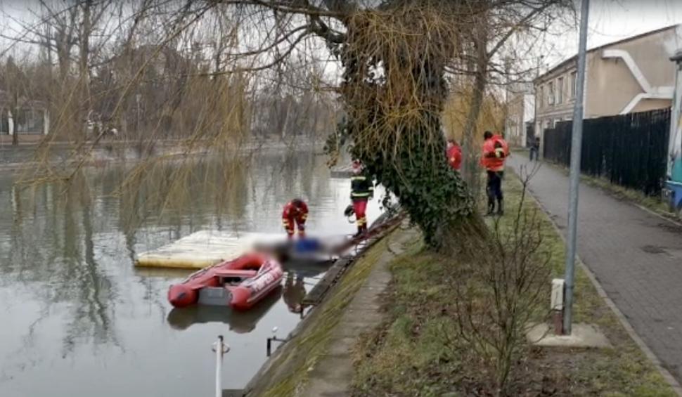 Cadavrul unui bărbat a fost găsit plutind pe râul Bega, în Timișoara 751361