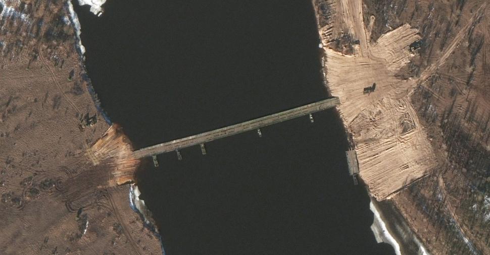 Rusia anunță noi retrageri din Crimeea. Ministru britanic: "Rusia este mai aproape de război cu Ucraina" 751375