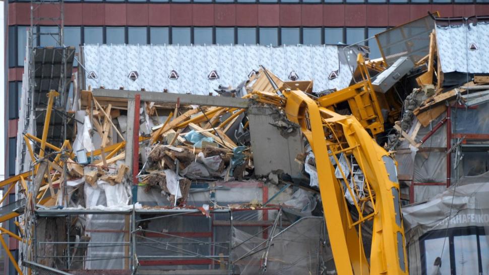 Cicloanele Zeynep și Eunice au devastat Europa și Marea Britanie. Cel puțin 14 oameni au murit. Meteorlogii avertizează: "Nu s-a terminat!" 751821