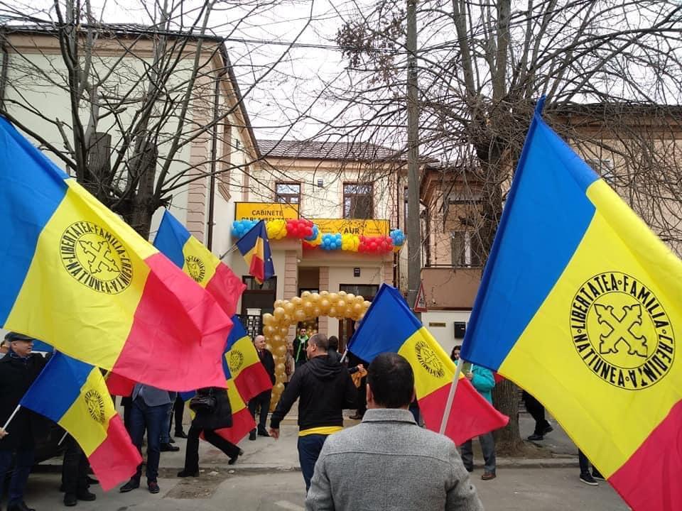 ÎPS Teodosie a sfințit sediul AUR și l-a binecuvântat pe George Simion, la Constanţa 751933