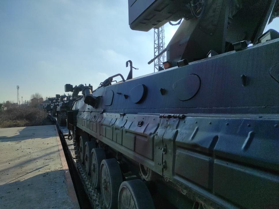 MApN: Tehnică de luptă transportată pe calea ferată de la Medgidia la București 751998