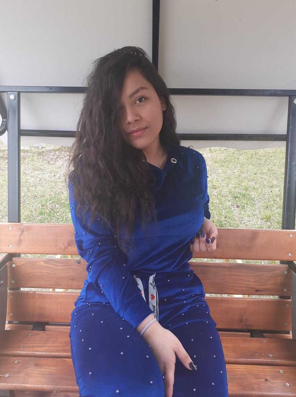 Ea e Ștefania, fata pompierului care a murit într-un accident de mașină. Tatăl a resuscitat-o, dar adolescenta a pierit câteva minute mai târziu la spital 751999