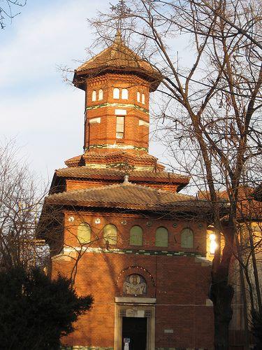 O catedrală din Bucureşti deţine un record neaşteptat: este cea mai mică din lume 752275