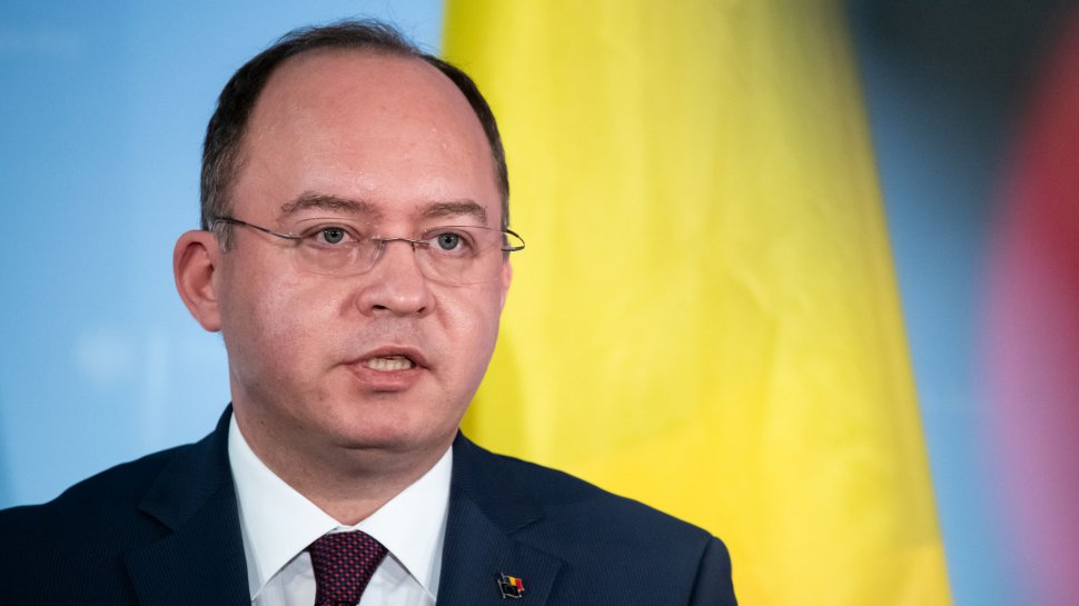 Bogdan Aurescu: România salută adoptarea pachetului de sancţiuni UE aplicate Rusiei