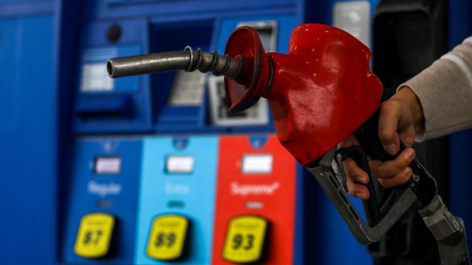 Prețul petrolului a scăzut după ce săptămâna trecută ajunsese la cel mai ridicat nivel din ultimii șapte ani