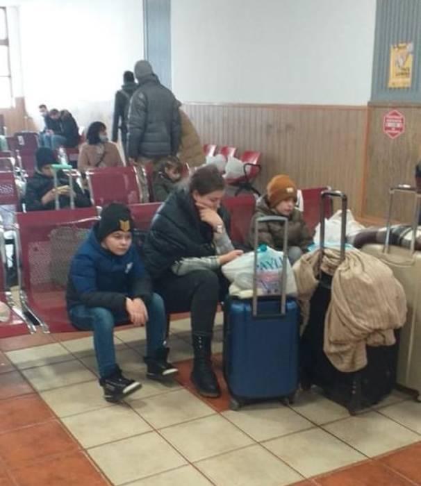 Refugiaţii din Ucraina au început să sosească în Gara de Nord din Bucureşti 753265