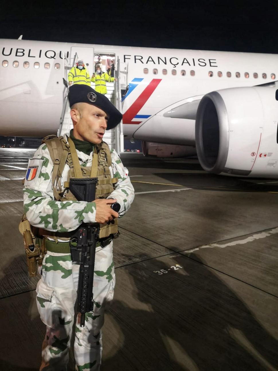 Peste 200 de militari francezi au ajuns în România. Ambasadoarea Laurence Auer: "Este o Forţă care va rămâne cu titlu permanent" 753774