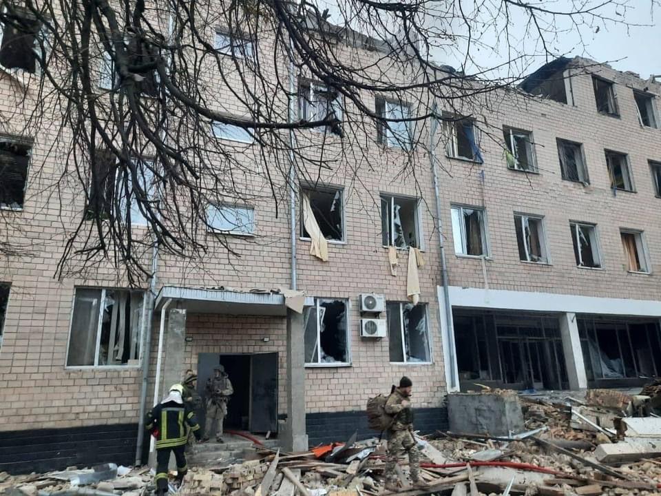 Război în Ucraina | Ruşii au atacat şi invadat capitala Kiev, cinci oameni au murit în urma unui bombardament | Antena 3 transmite LIVE 24 din 24 752670