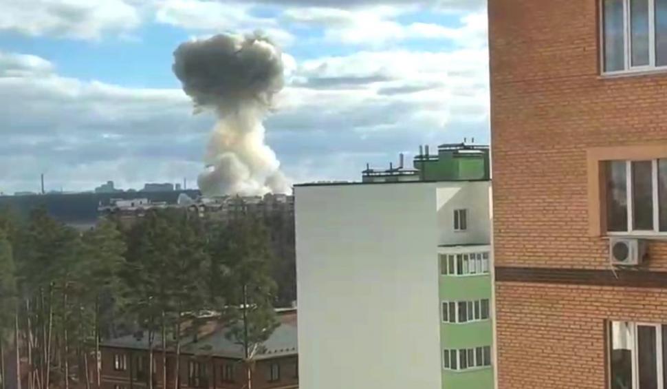 Război în Ucraina | Ruşii au atacat şi invadat capitala Kiev, cinci oameni au murit în urma unui bombardament | Antena 3 transmite LIVE 24 din 24 753225