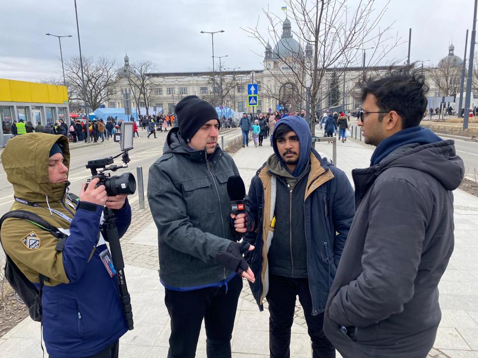 Război în Ucraina. Un loc în tren, înseamnă un loc la viaţă | În Lvov lupta pentru supraviețuire se duce peste tot 753988