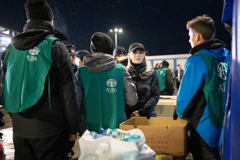 Gabriela Firea, printre refugiații ucraineni: ”Bebelușii în cărucioare și copiii erau uzi și înfrigurați” 754331